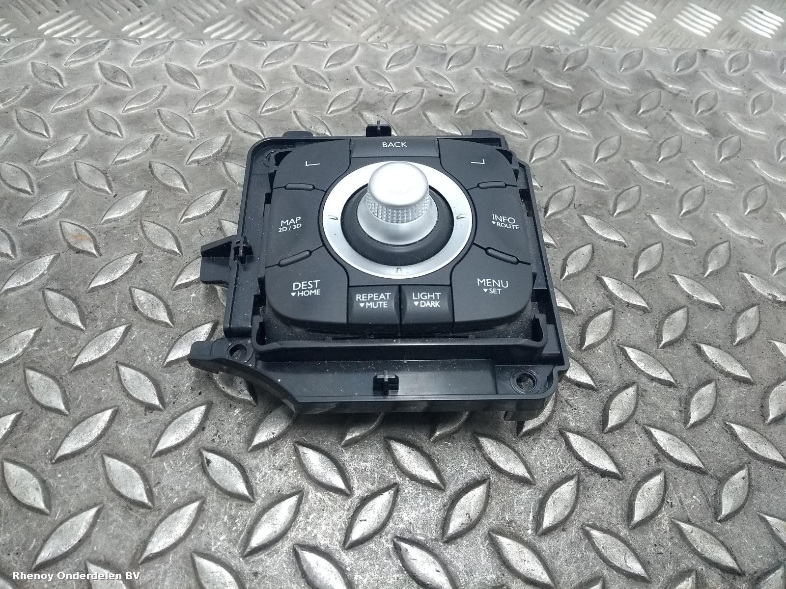 View Auto part NAVIGATIE RENAULT MEGANE 2012
