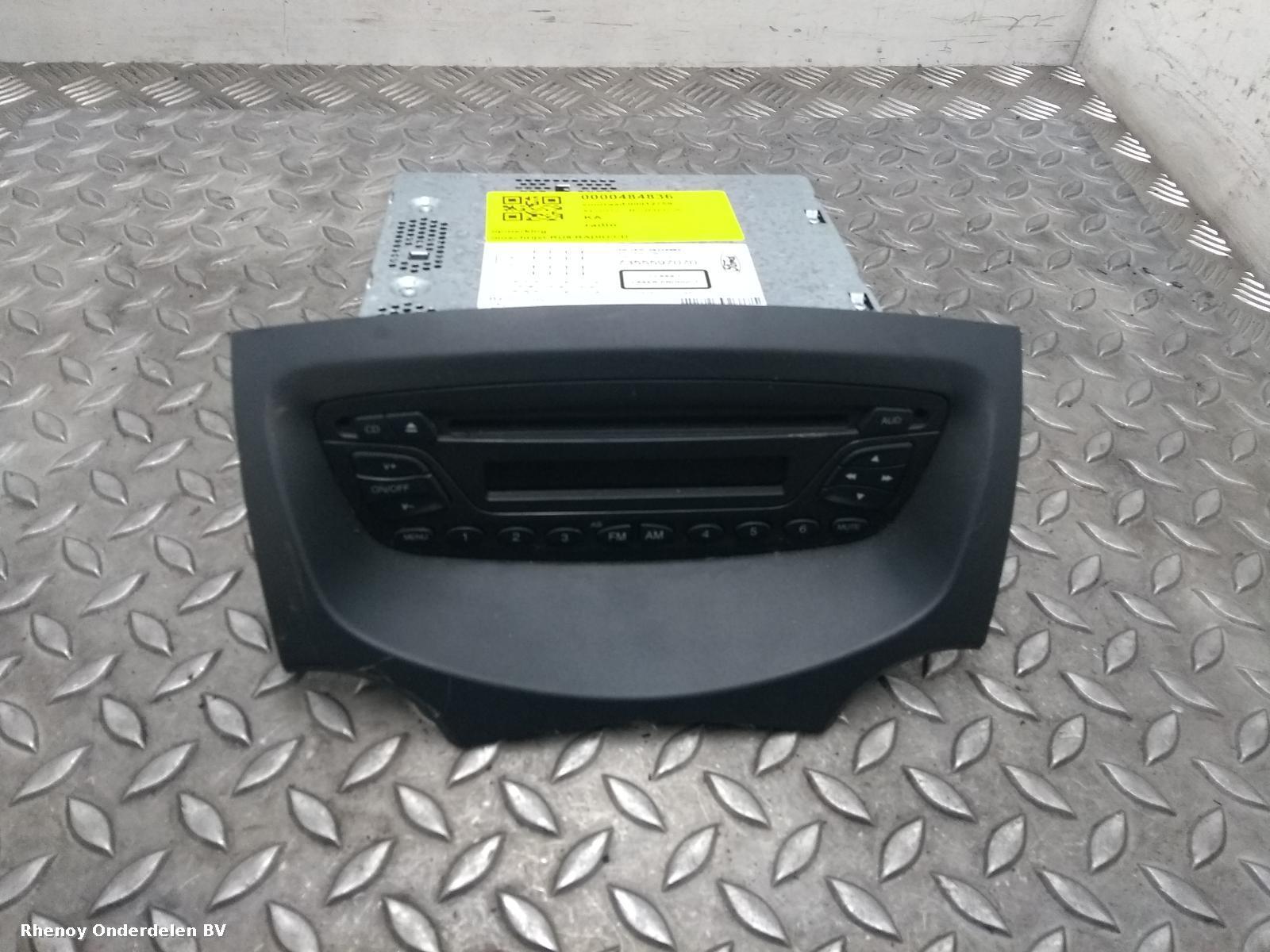 Bekijk Auto-onderdeel RADIO FORD KA 2012