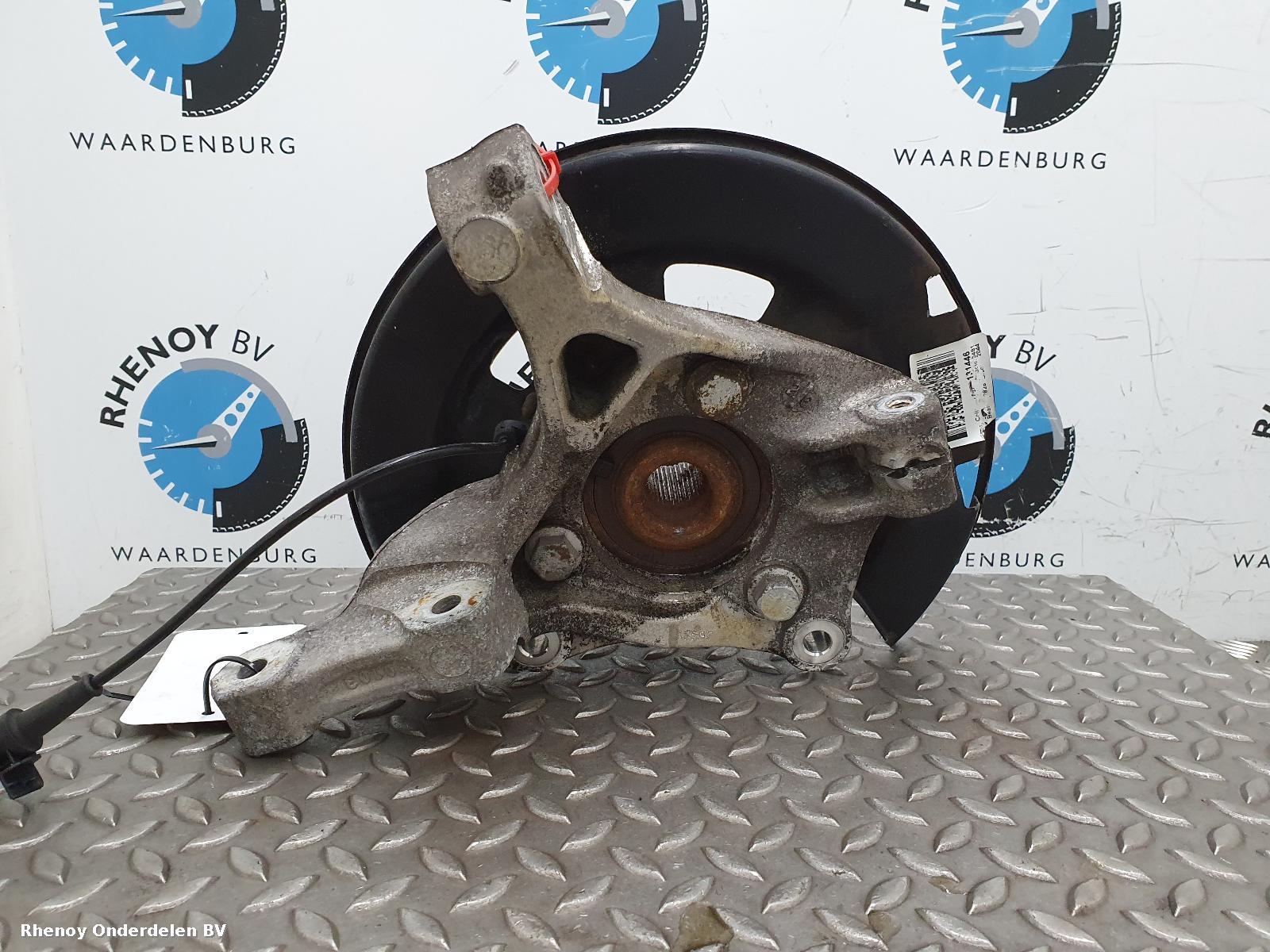 Bekijk Auto-onderdeel FUSEE RV OPEL / VAUXHALL ASTRA 2011