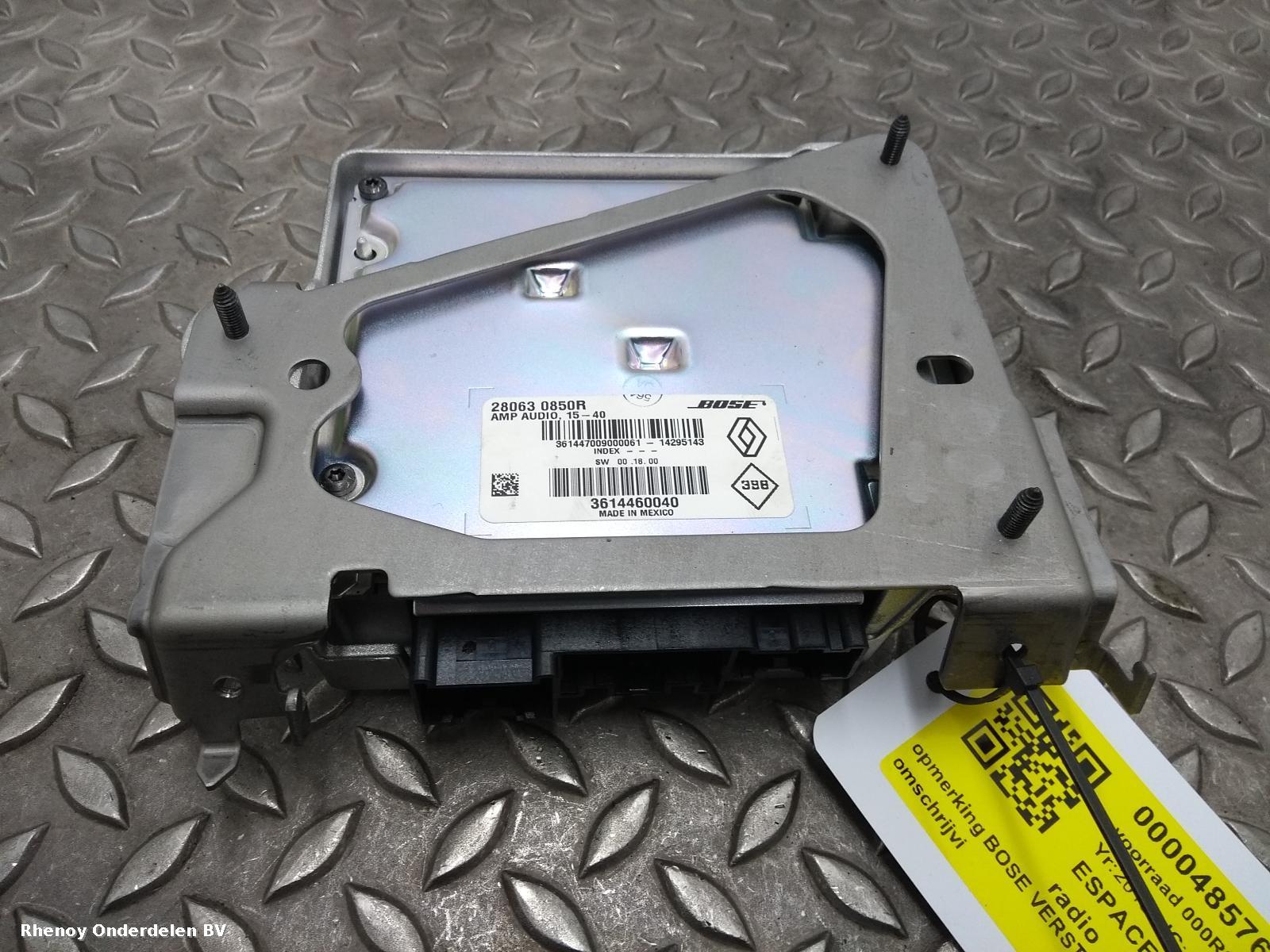 Bekijk Auto-onderdeel VERSTERKER UNIT AUDIO RENAULT ESPACE 2015