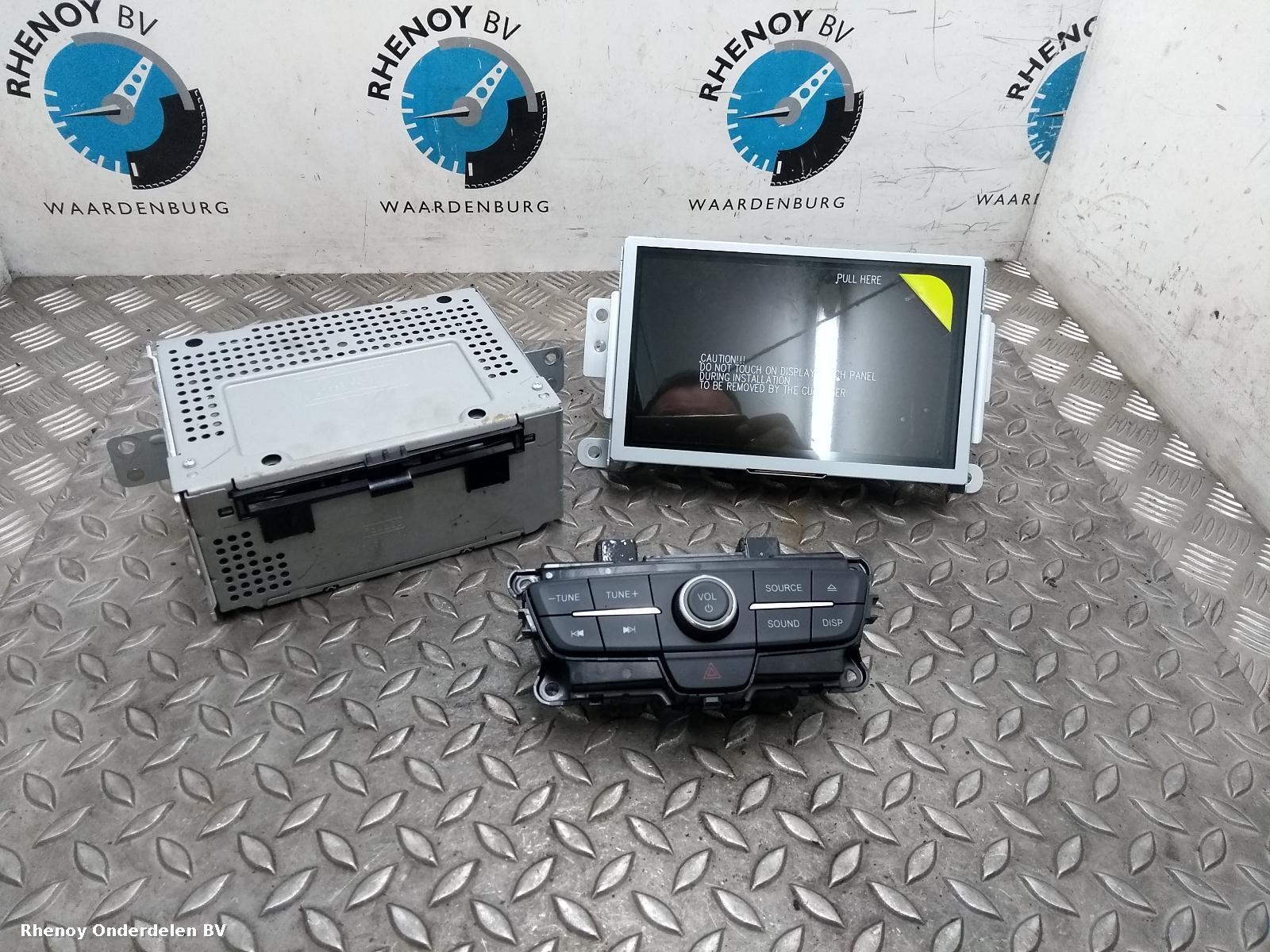 Bekijk Auto-onderdeel NAVIGATIE FORD FOCUS C MAX 2018