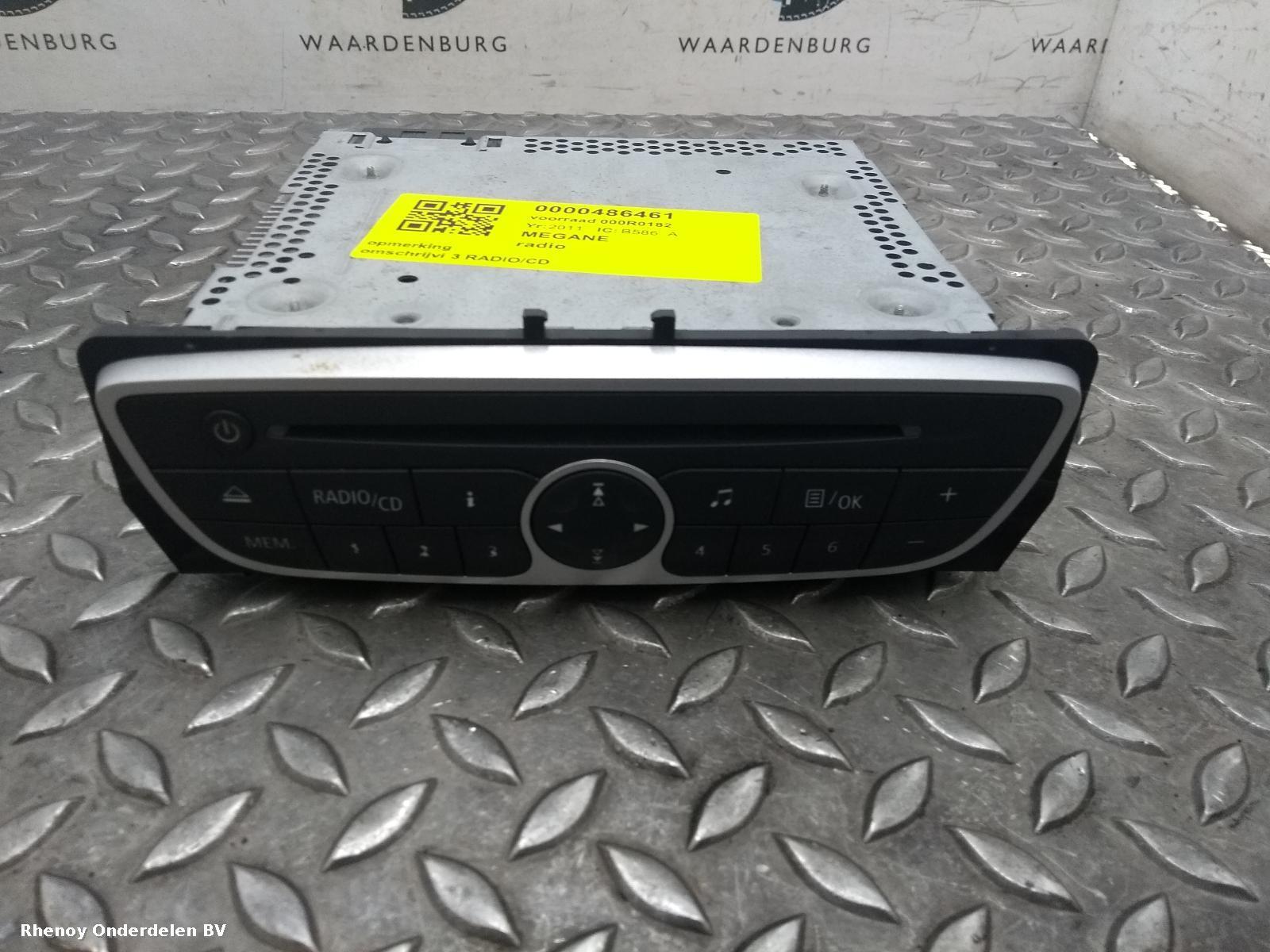 Bekijk Auto-onderdeel RADIO RENAULT MEGANE 2011