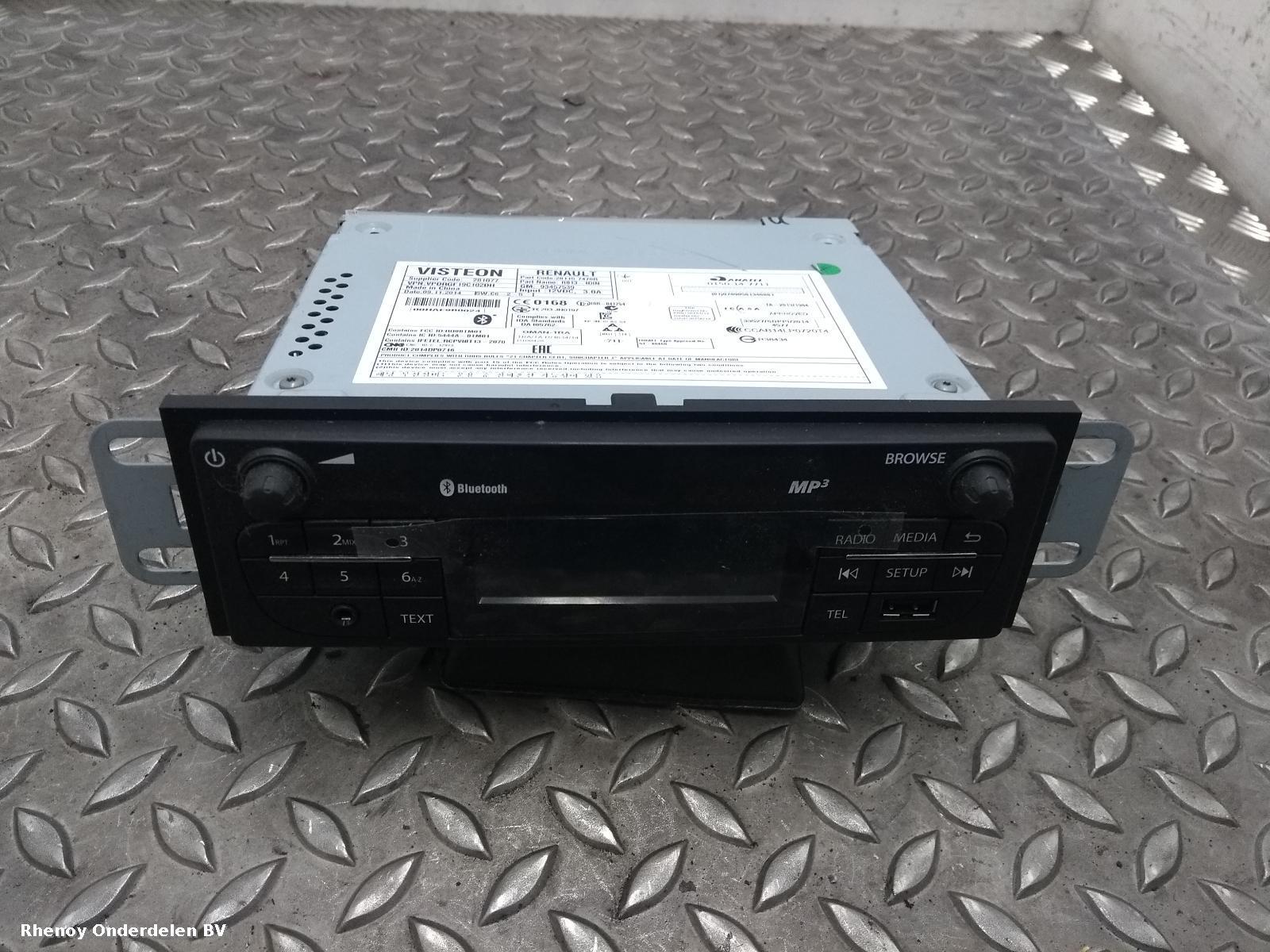 View Auto part A/V Equipment RENAULT TRAFIC 2014