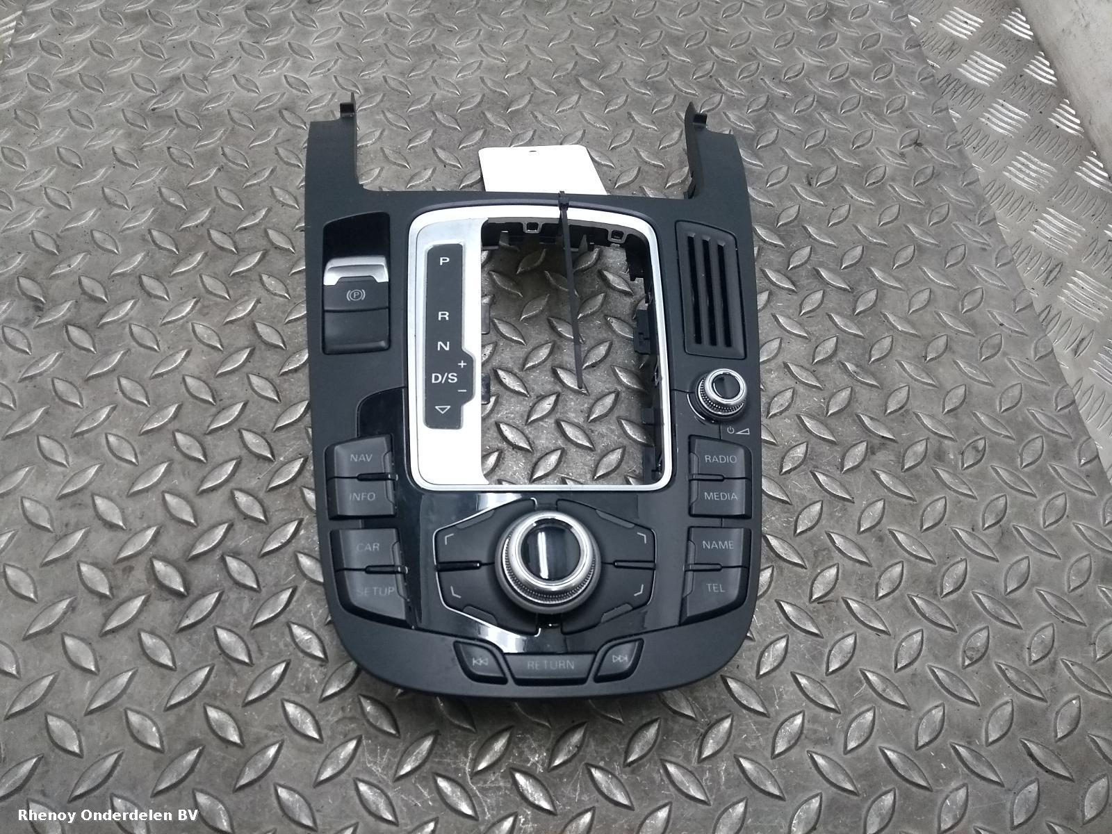 Bekijk Auto-onderdeel SCHAKELAAR MULTIFUNCTIONEEL COMPUTER AUDI A4 2012