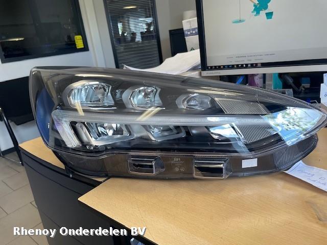 View Auto part R Headlamp FORD FOCUS 2018