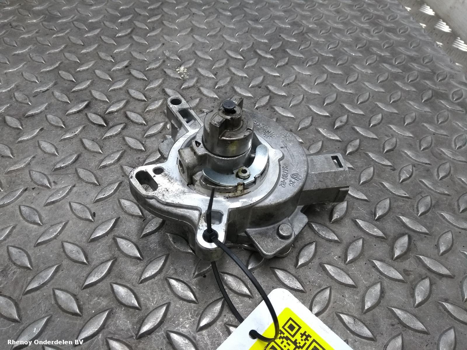 Bekijk Auto-onderdeel VACUUMPOMP FORD FIESTA 2014