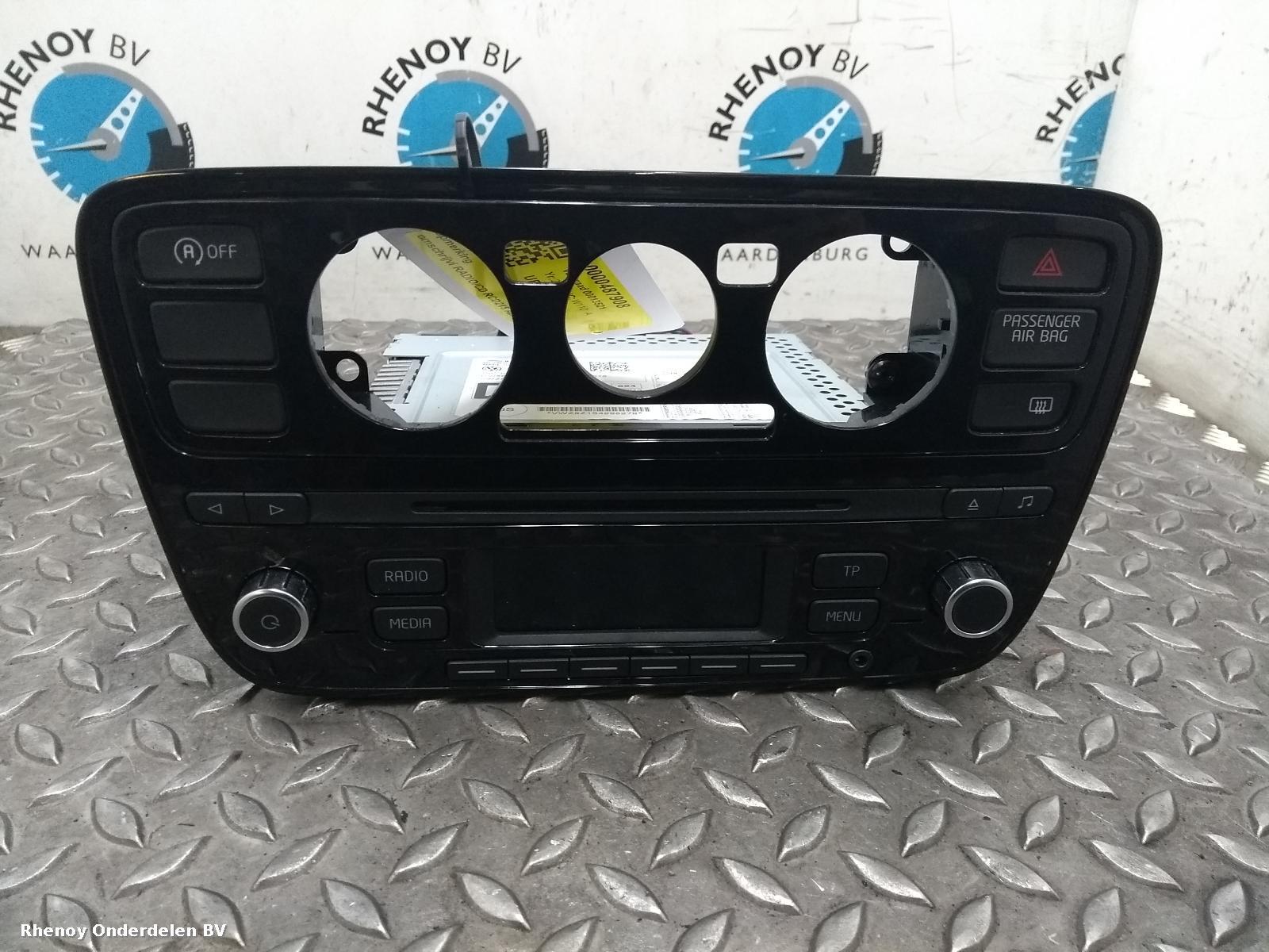 Bekijk Auto-onderdeel RADIO VOLKSWAGEN UP 2015