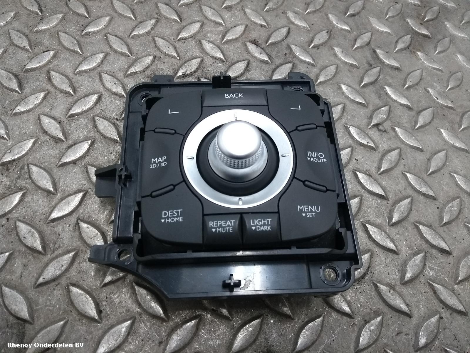 View Auto part NAVIGATIE RENAULT MEGANE 2012