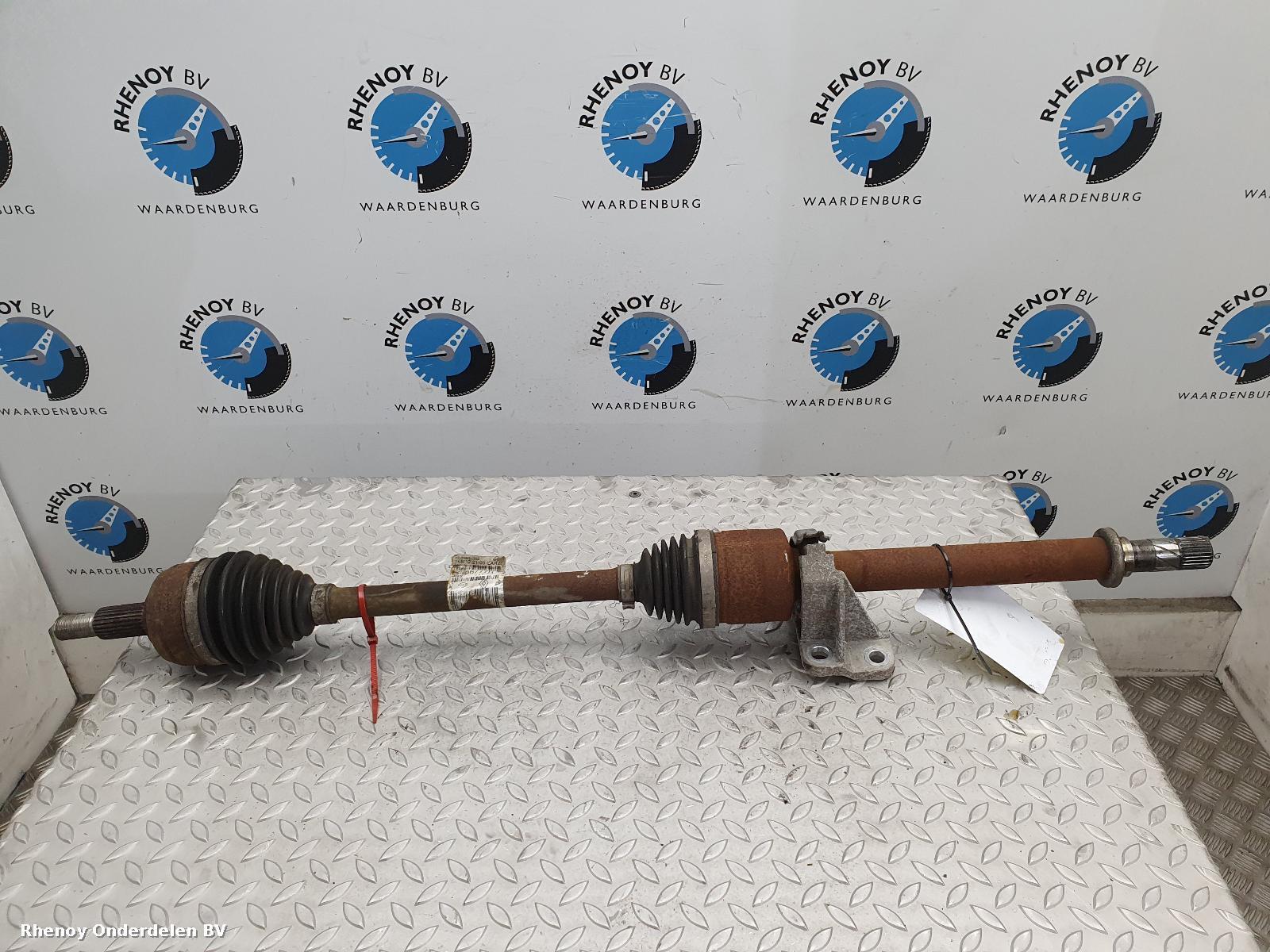 Bekijk Auto-onderdeel AANDRIJFAS R RENAULT MEGANE 2012