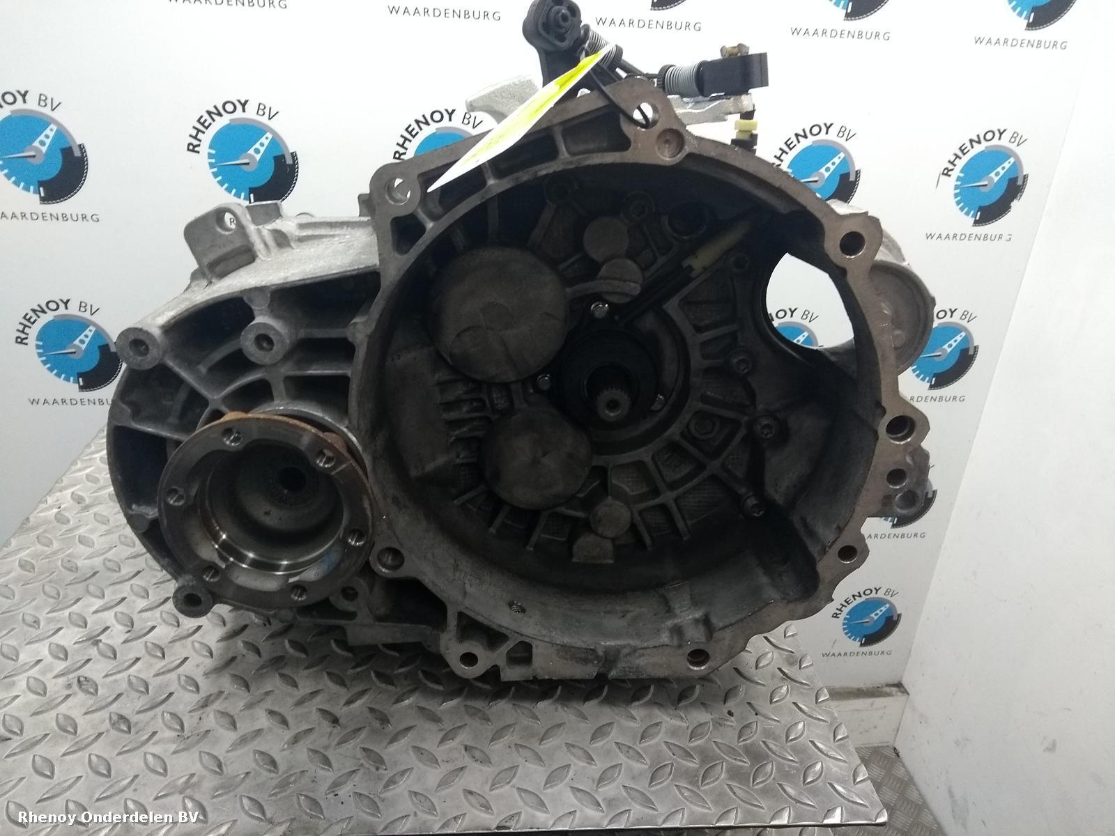 Bekijk Auto-onderdeel TRANSMISSIE / VERSNELLINGSBAK VOLKSWAGEN GOLF SV 2014