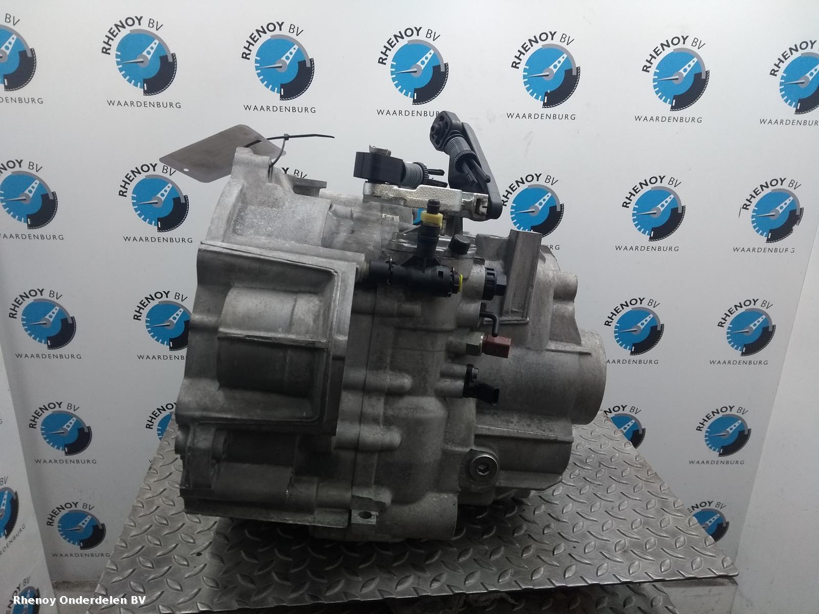 View Auto part TRANSMISSIE / VERSNELLINGSBAK VOLKSWAGEN GOLF SV 2014