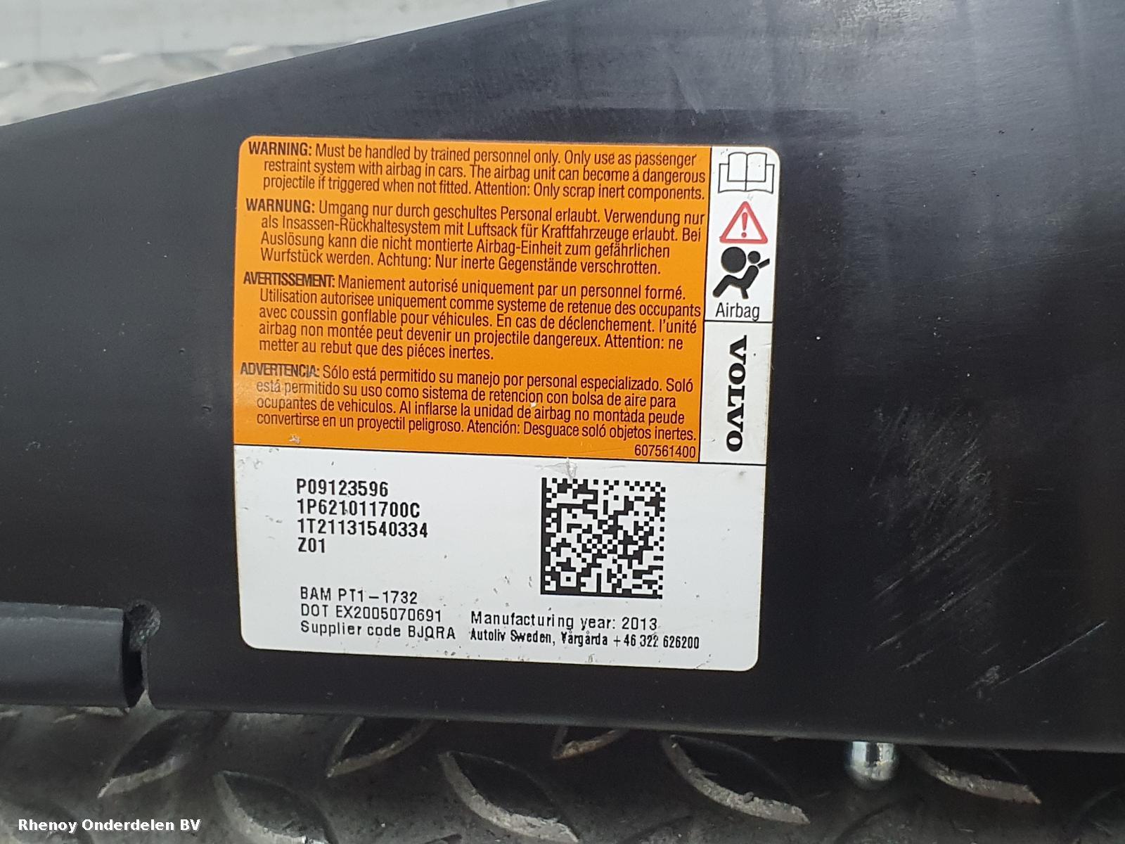 View Auto part AIRBAG RECHTS VOLVO V40 2013