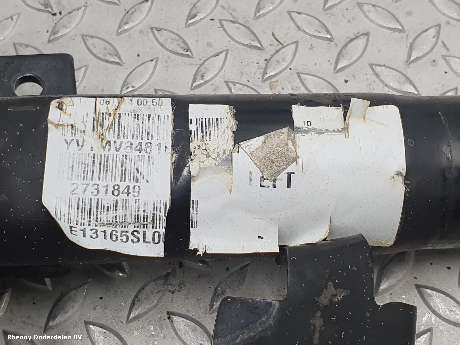 View Auto part VEERPOOT / SCHOKBREKER LV VOLVO V40 2013