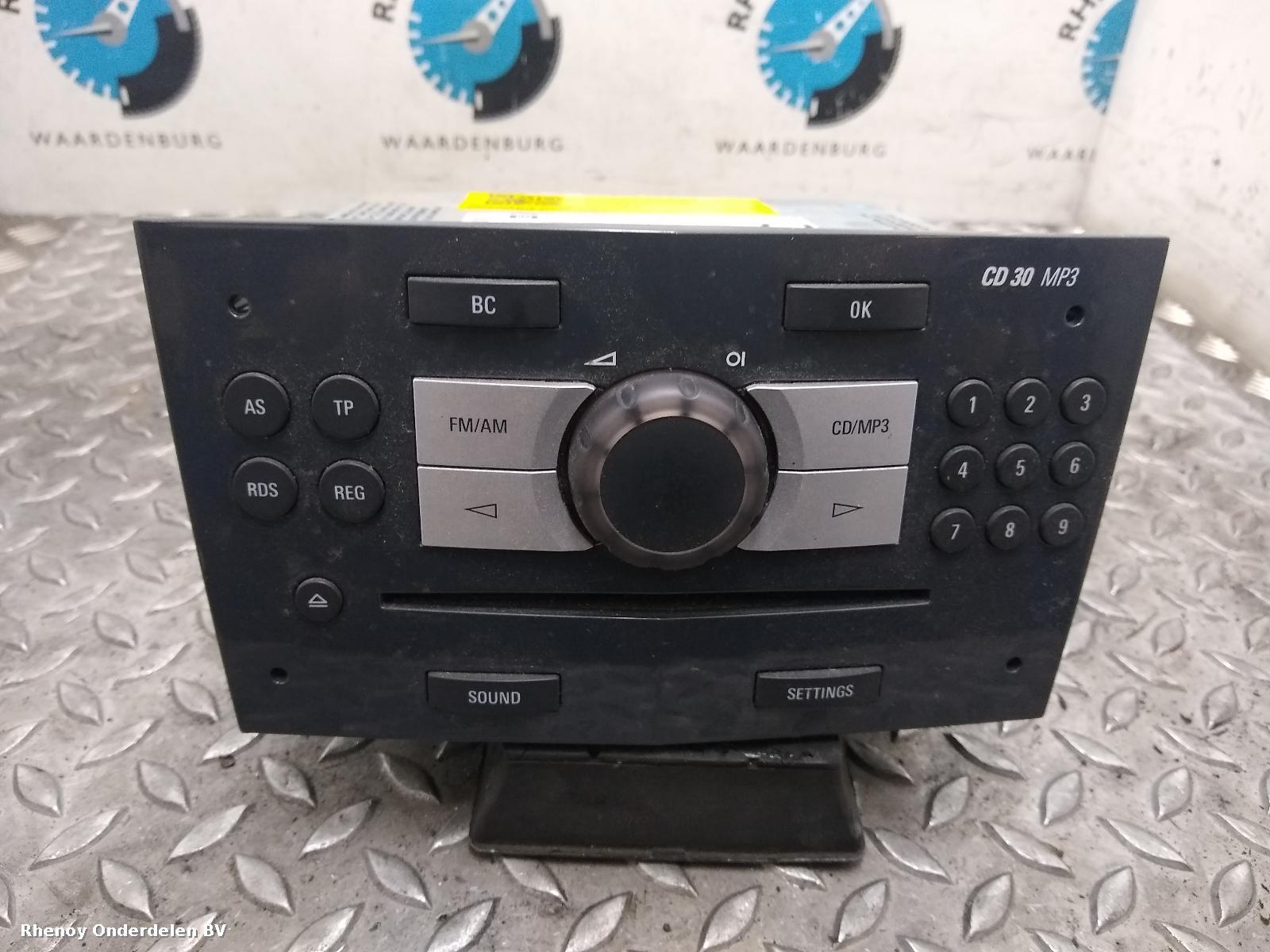 Bekijk Auto-onderdeel RADIO OPEL / VAUXHALL CORSA 2011