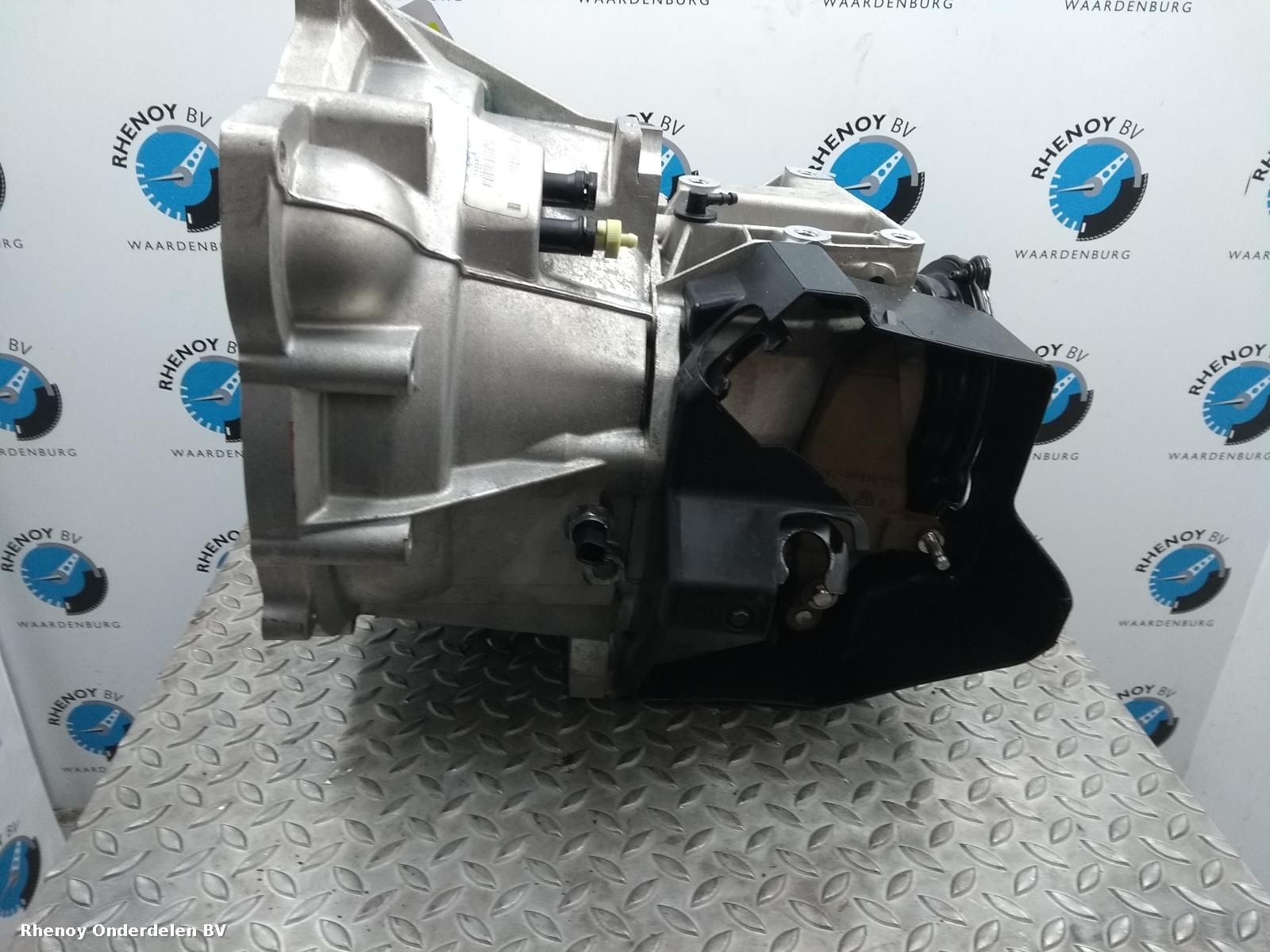 View Auto part TRANSMISSIE / VERSNELLINGSBAK FORD FIESTA 2012