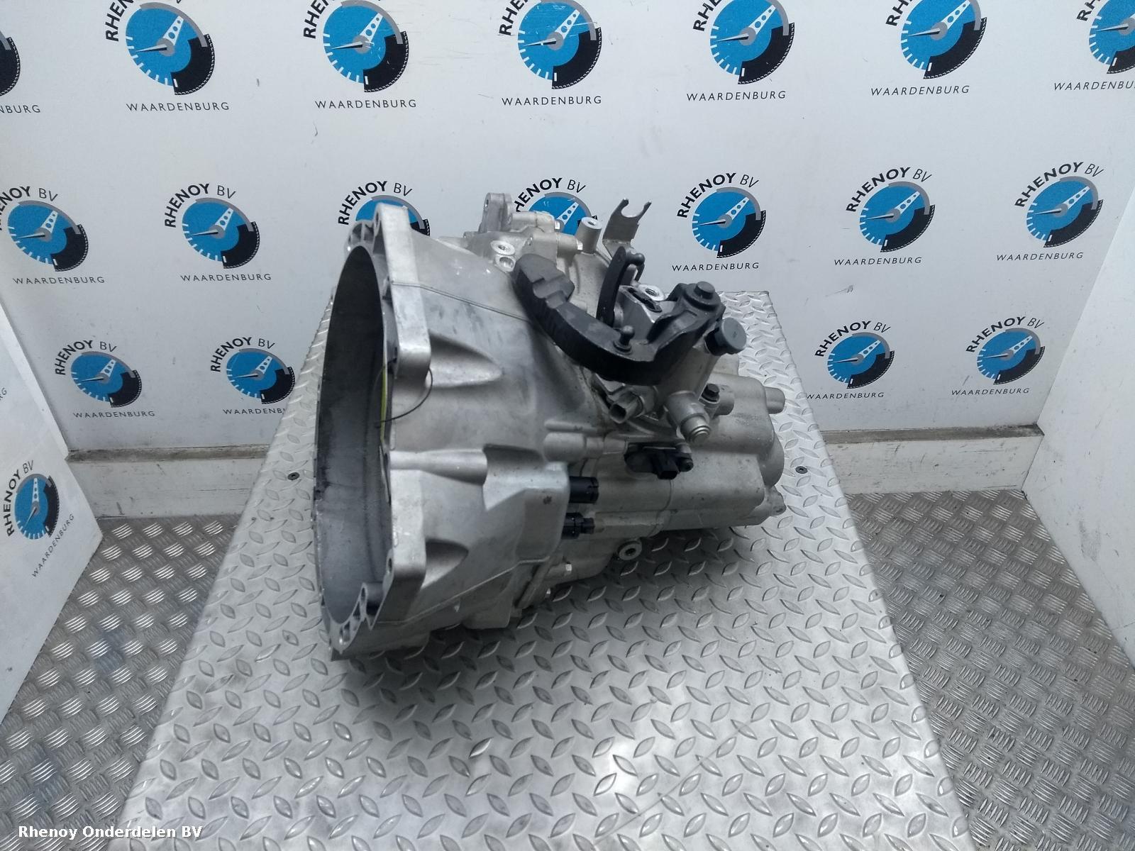 View Auto part TRANSMISSIE / VERSNELLINGSBAK FORD FOCUS 2013
