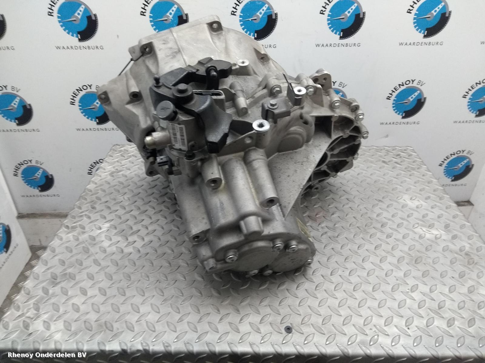 View Auto part TRANSMISSIE / VERSNELLINGSBAK FORD FOCUS 2013