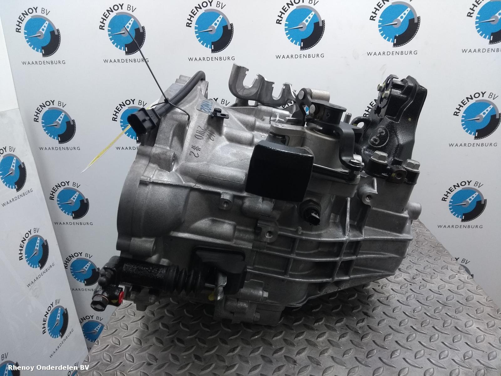 View Auto part TRANSMISSIE / VERSNELLINGSBAK HYUNDAI I40 2015
