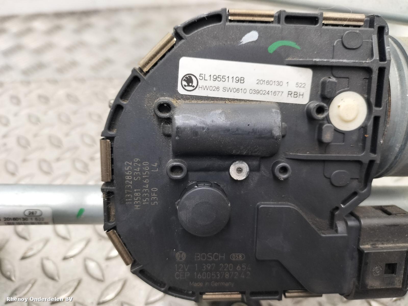 View Auto part RUITENWISSERMOTOR VOOR SKODA YETI 2016