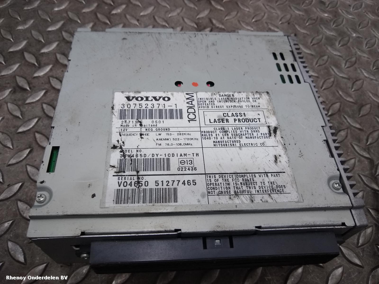 View Auto part RADIO VOLVO V50 2005