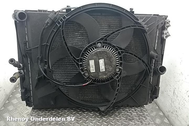 Bekijk Auto-onderdeel KOELERPAKKET BMW 3 SERIES 2005