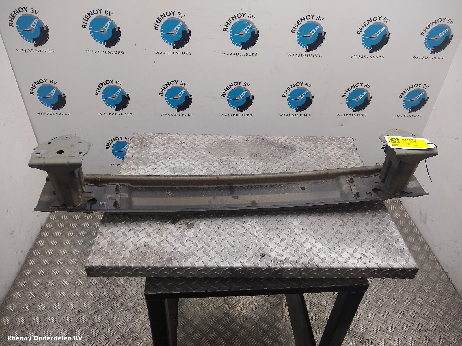 Bekijk Auto-onderdeel BUMPERBALK ACHTER TOYOTA PRIUS 2011