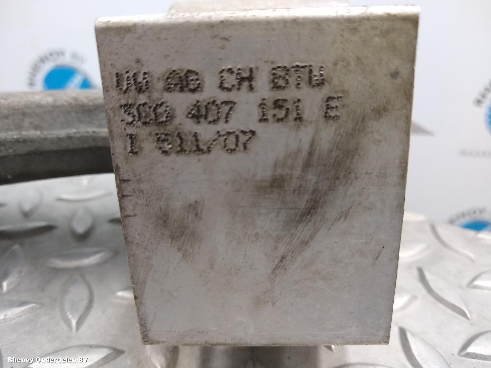 View Auto part DRAAGARM ONDER RV VOLKSWAGEN PASSAT 2007