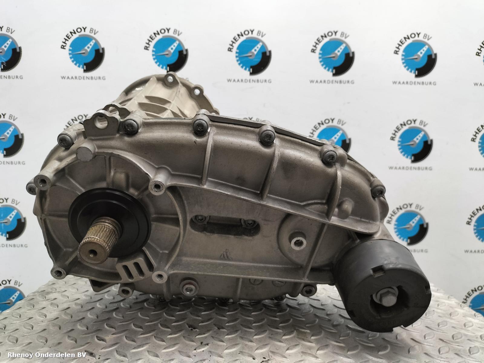 2011 VOLKSWAGEN TOUAREG TUSSENBAK View Auto part TUSSENBAK VOLKSWAGEN TOUAREG 2011