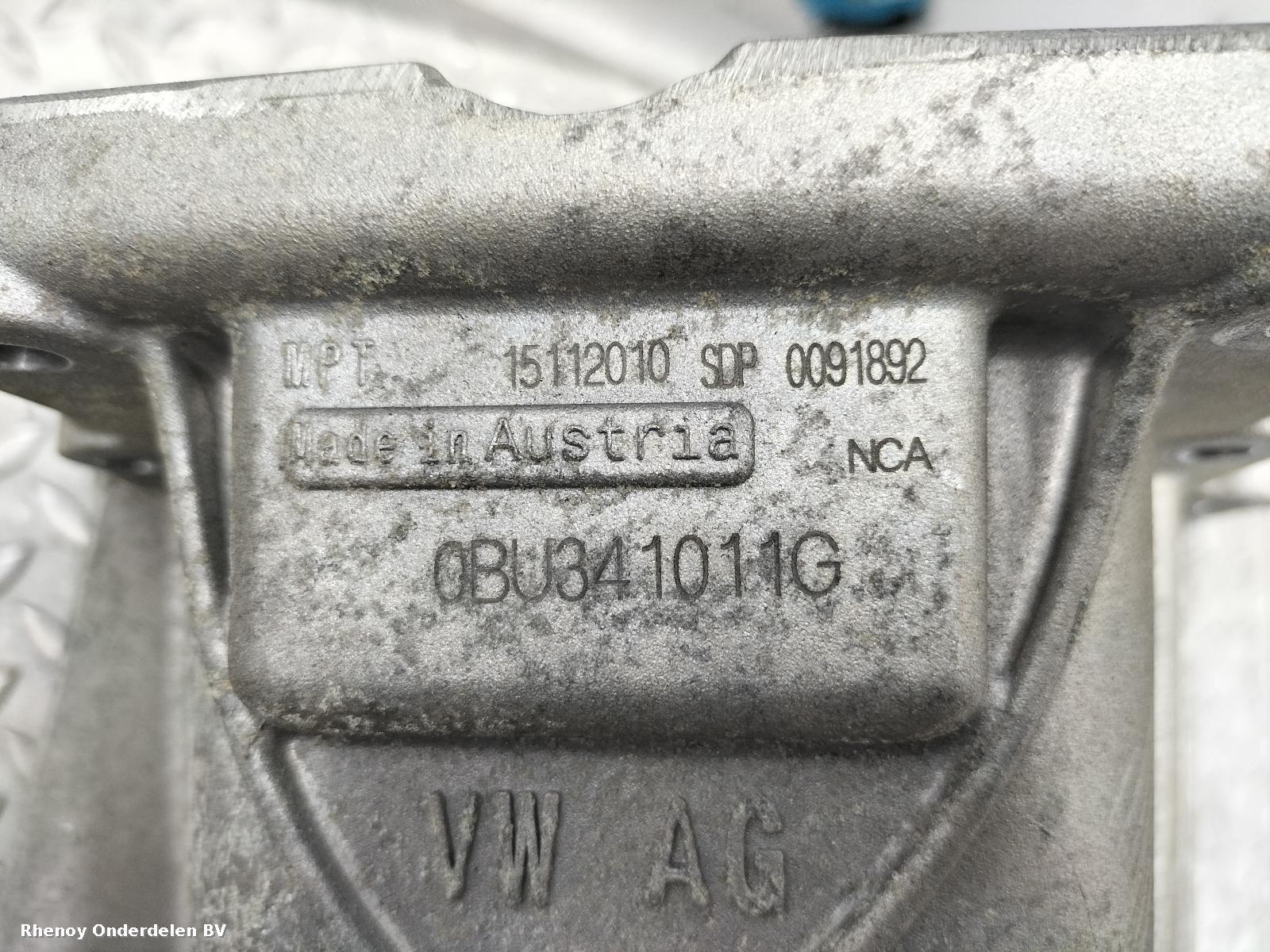 2011 VOLKSWAGEN TOUAREG TUSSENBAK View Auto part TUSSENBAK VOLKSWAGEN TOUAREG 2011