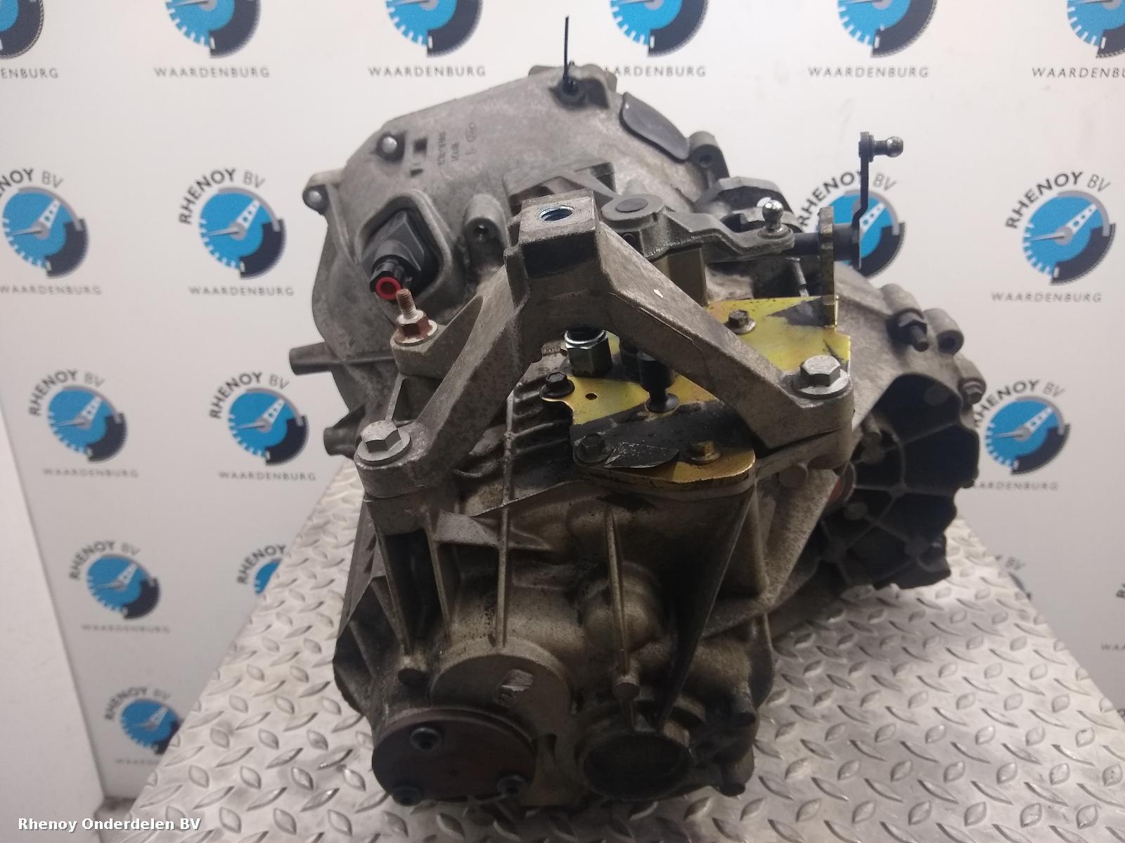 View Auto part TRANSMISSIE / VERSNELLINGSBAK FORD FOCUS C MAX 2004