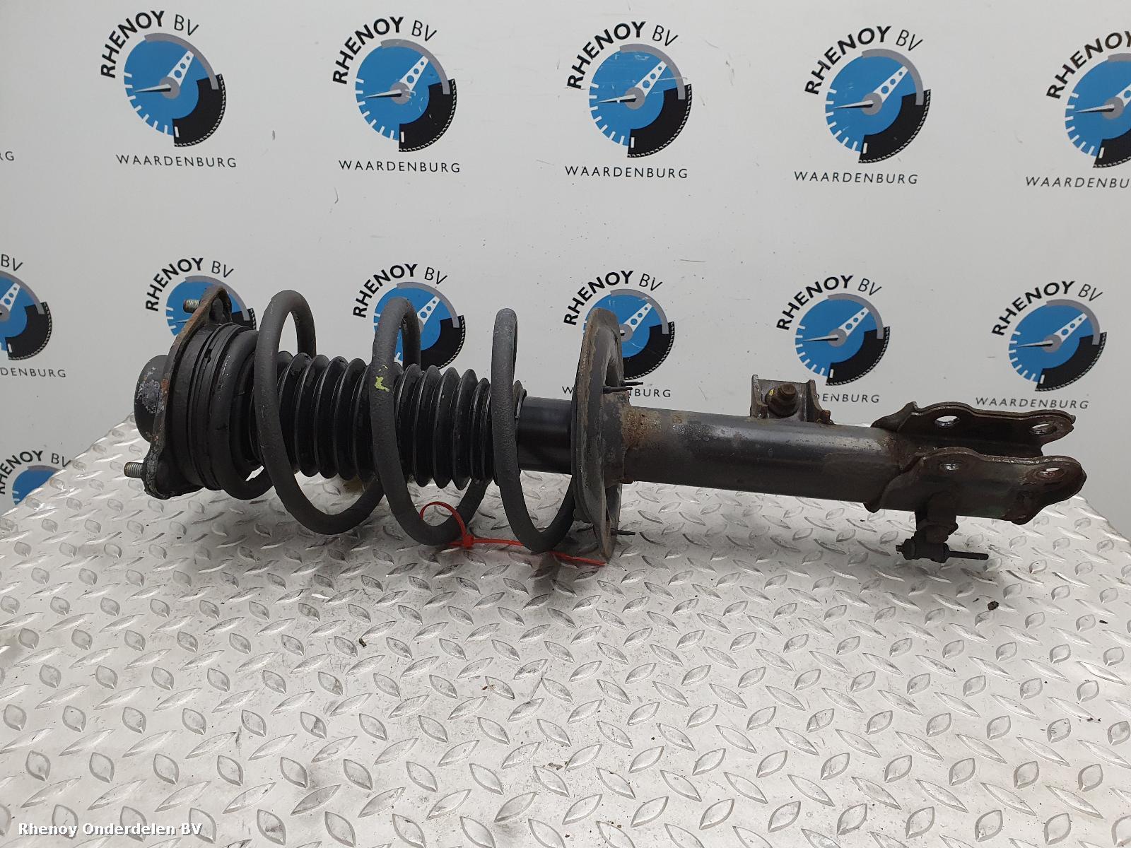 View Auto part RF Strut KIA SPORTAGE 2011