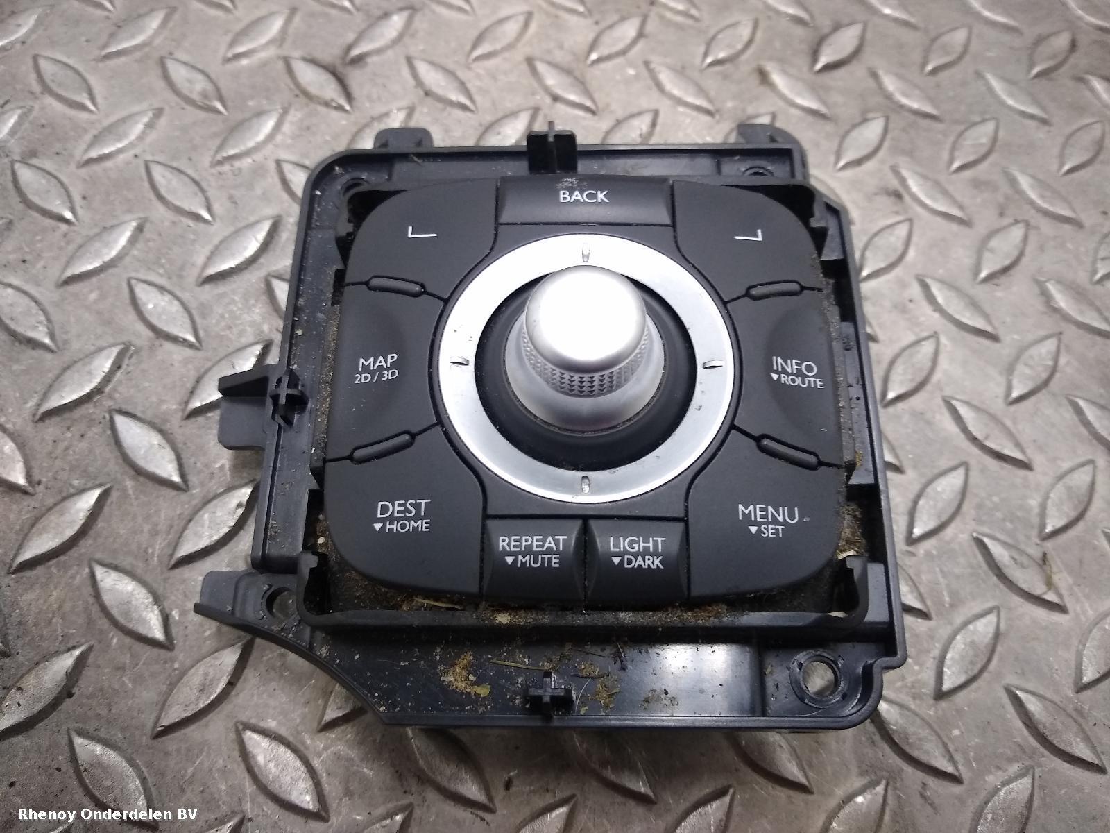 View Auto part NAVIGATIE RENAULT MEGANE 2012
