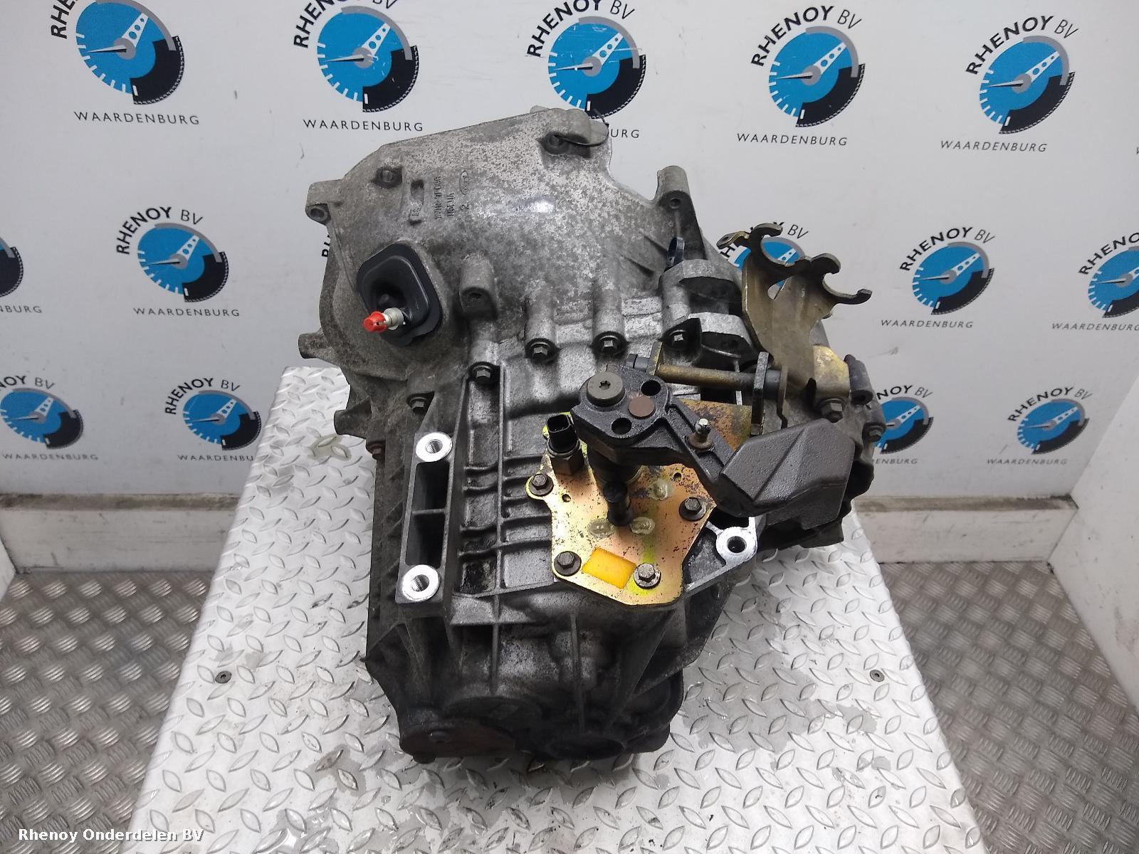 2001 FORD MONDEO Gearbox View Auto part Gearbox FORD MONDEO 2001