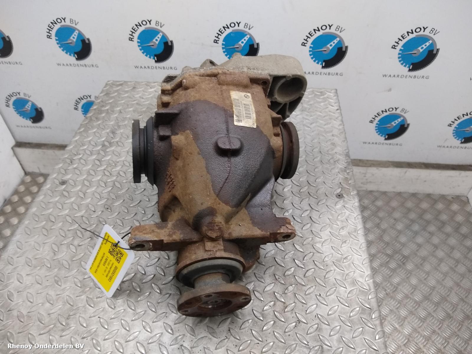 2005 BMW 3 SERIES Differential Assembly View Auto part Differential Assembly BMW 3 SERIES 2005