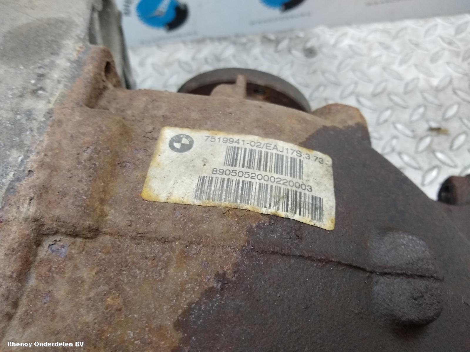 2005 BMW 3 SERIES Differential Assembly View Auto part Differential Assembly BMW 3 SERIES 2005