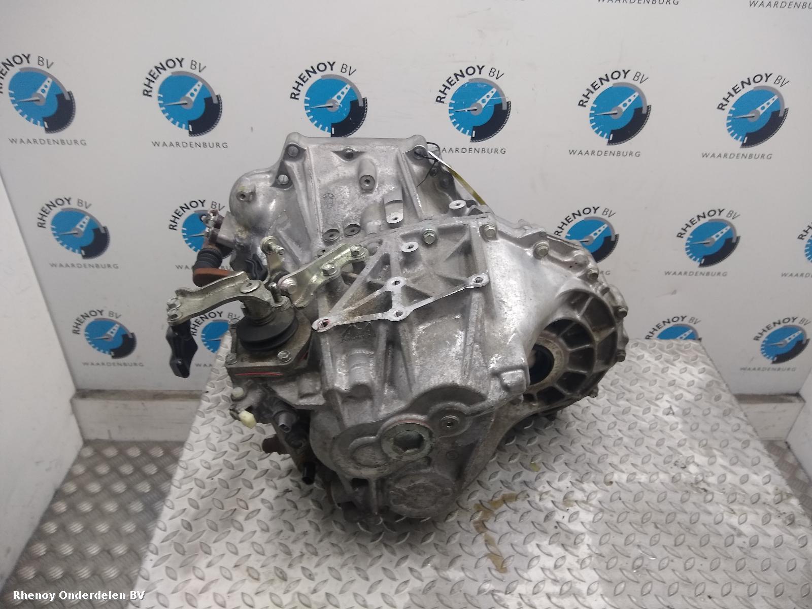 View Auto part TRANSMISSIE / VERSNELLINGSBAK TOYOTA RAV 4 2014