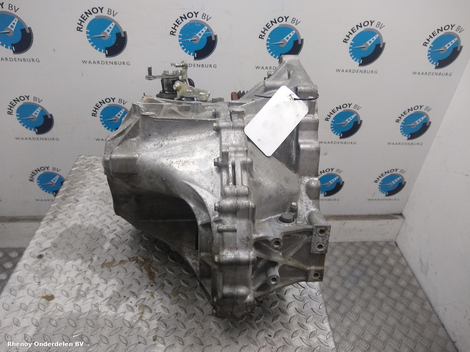 View Auto part TRANSMISSIE / VERSNELLINGSBAK TOYOTA RAV 4 2014