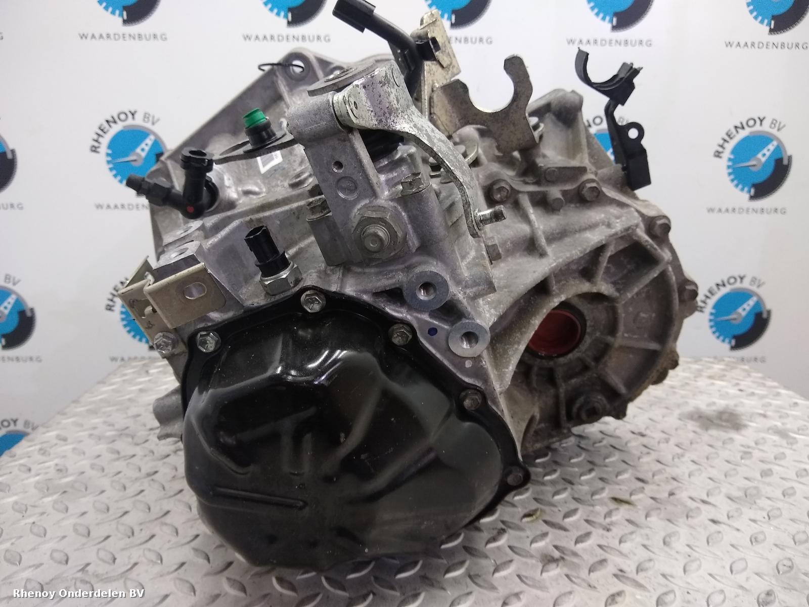 View Auto part TRANSMISSIE / VERSNELLINGSBAK SUZUKI SX4 2010
