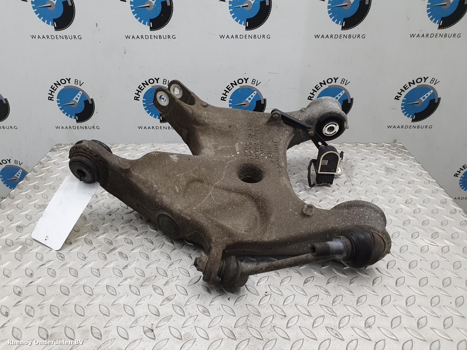 Bekijk Auto-onderdeel DRAAGARM ONDER LA BMW 5 SERIES 2011
