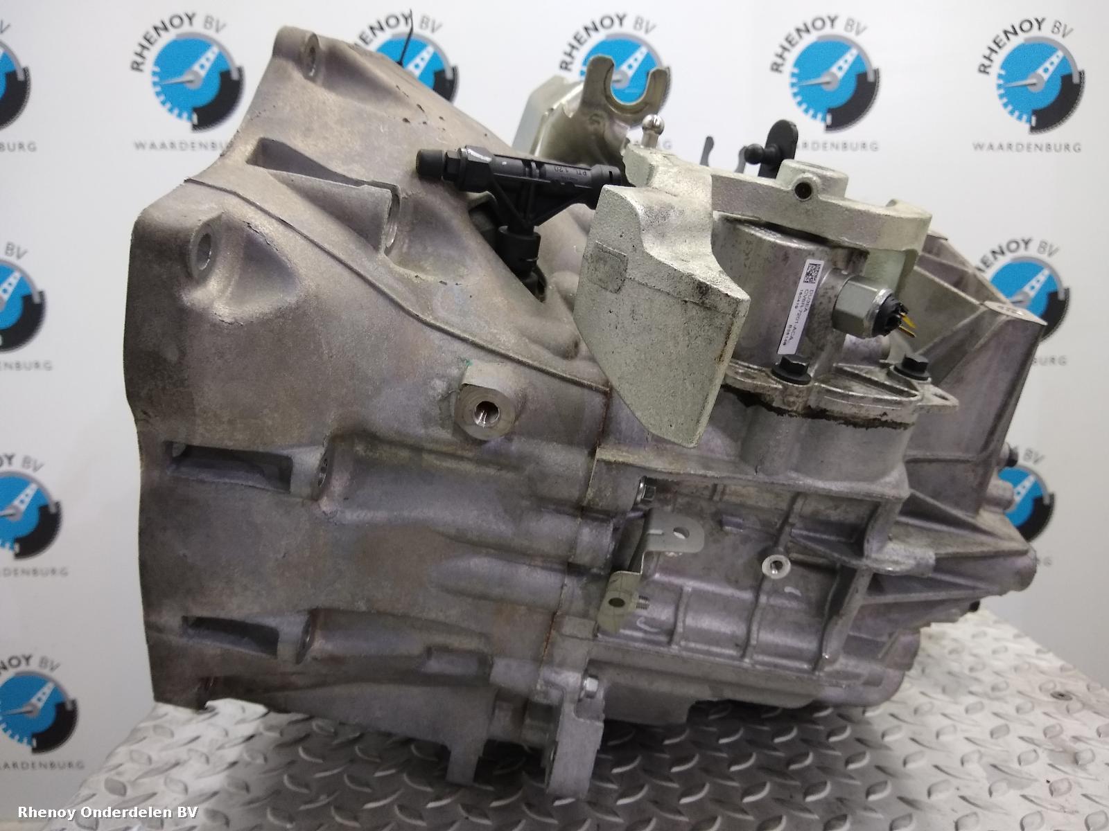 View Auto part TRANSMISSIE / VERSNELLINGSBAK FORD KUGA 2017
