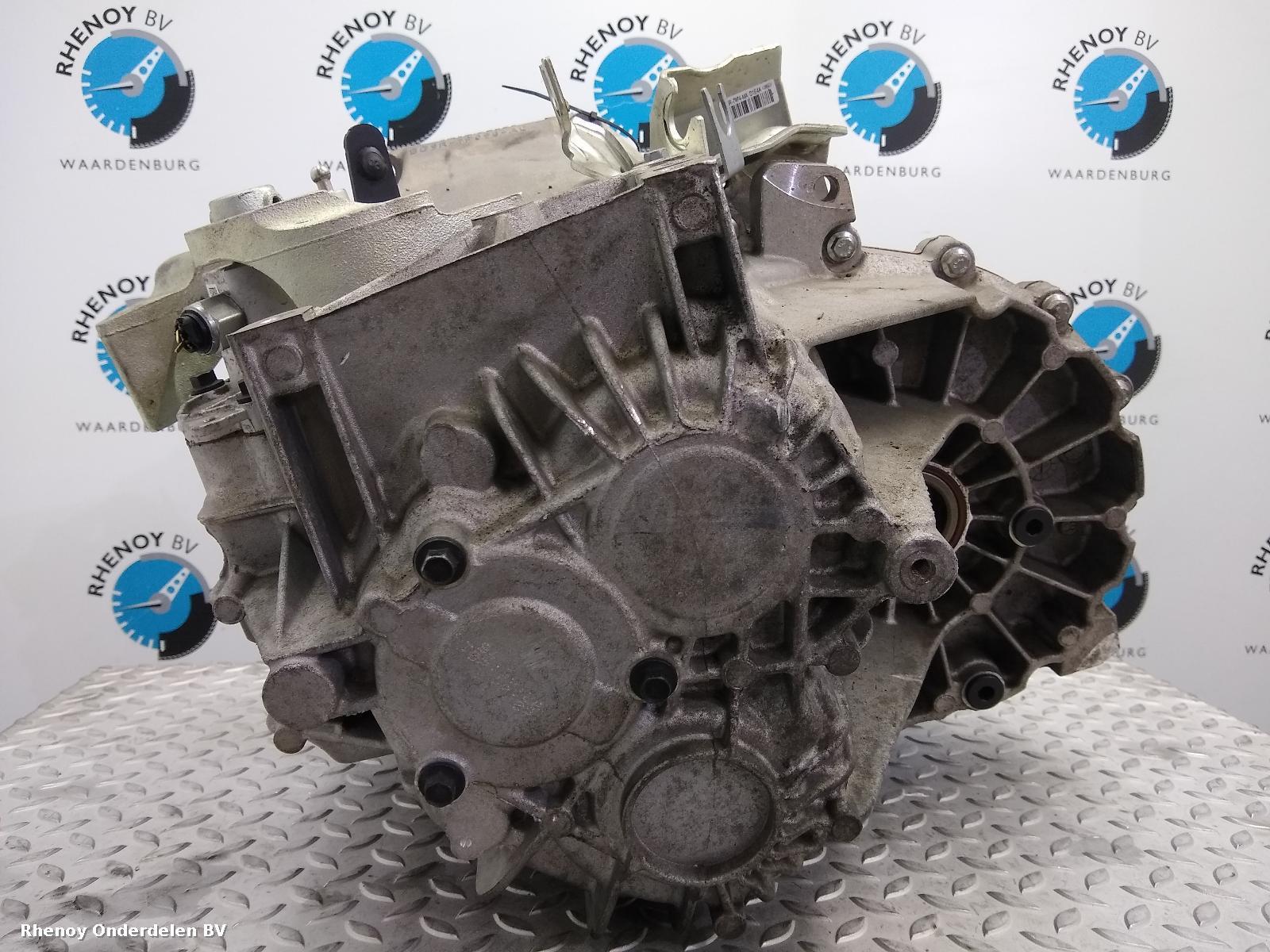 View Auto part TRANSMISSIE / VERSNELLINGSBAK FORD KUGA 2017
