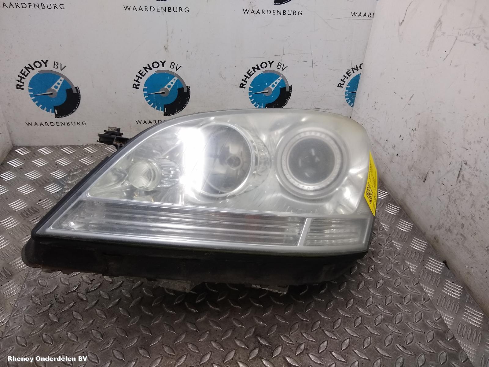 Bekijk Auto-onderdeel KOPLAMP L MERCEDES M CLASS 2006