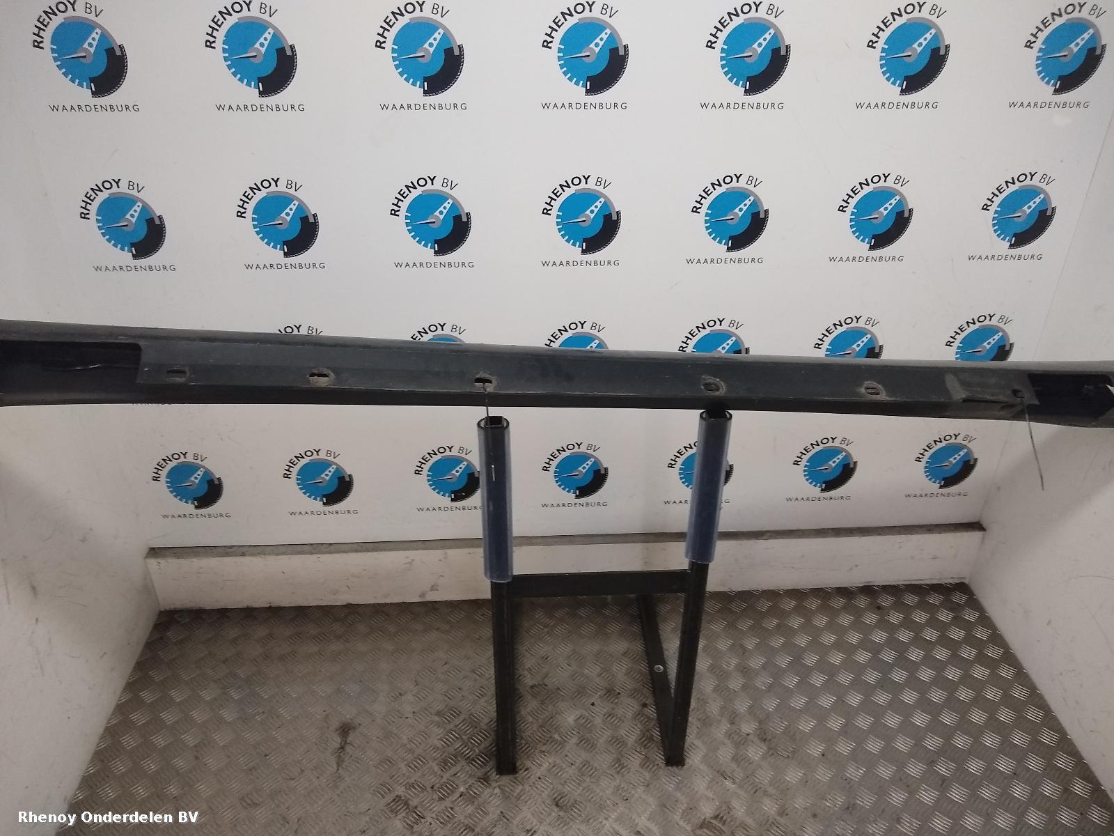 Bekijk Auto-onderdeel SPOILER / SKIRT ZIJKANT MERCEDES C CLASS 2008