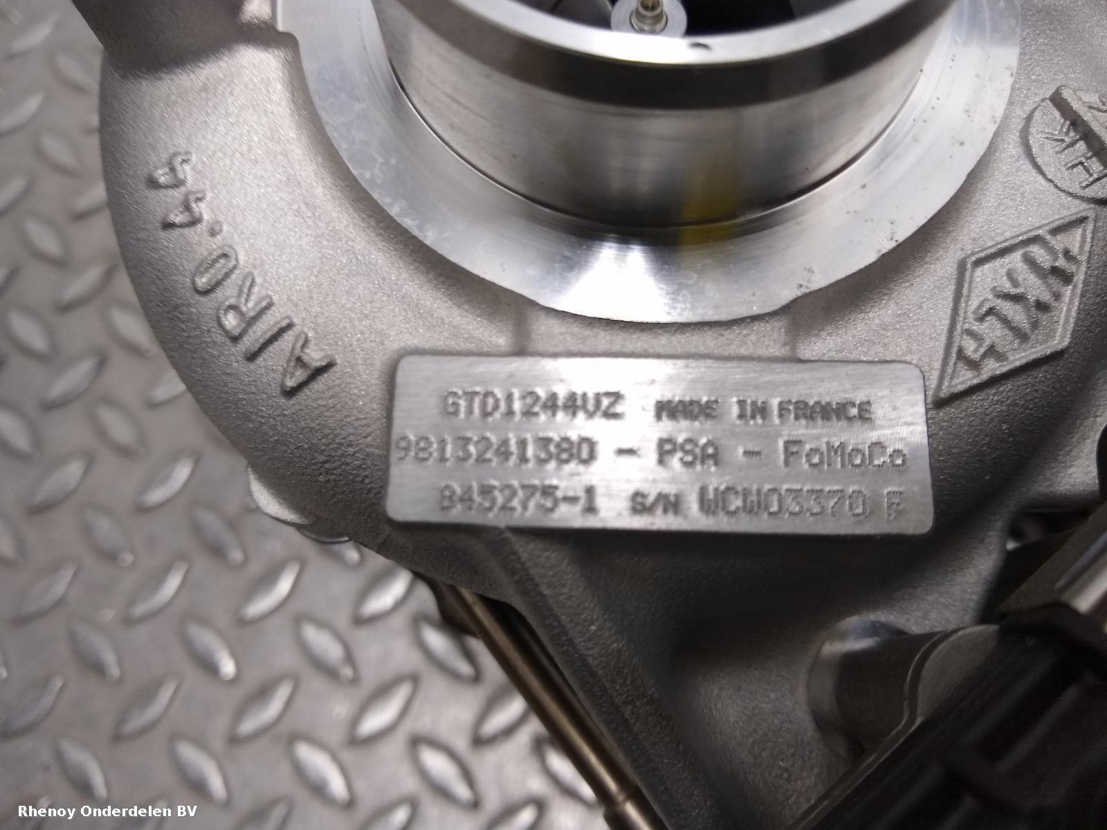 2019 FORD FOCUS TURBO View Auto part TURBO FORD FOCUS 2019
