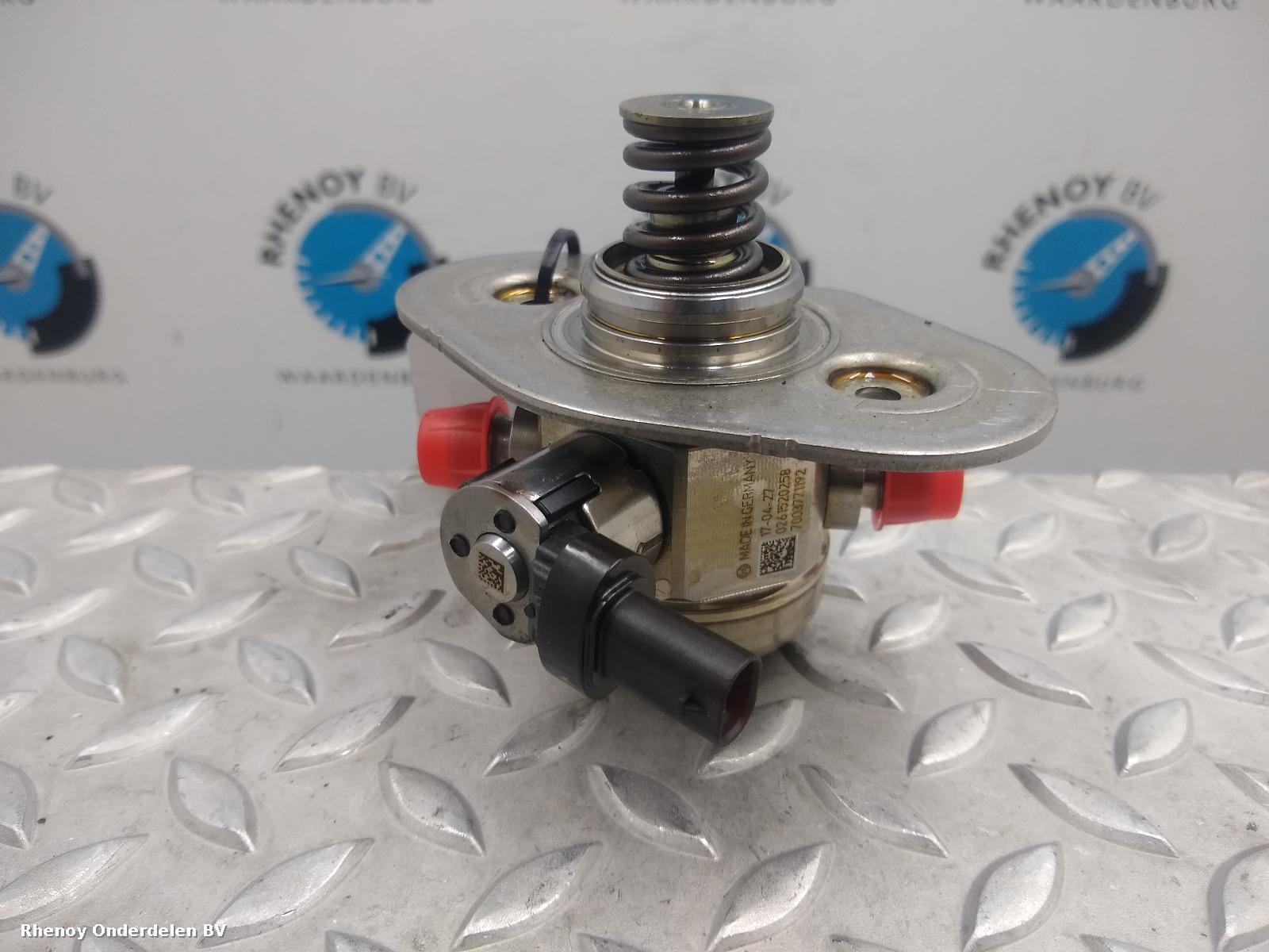Bekijk Auto-onderdeel BRANDSTOF POMP VOOR DE INJECTOR BMW 3 SERIES 2015