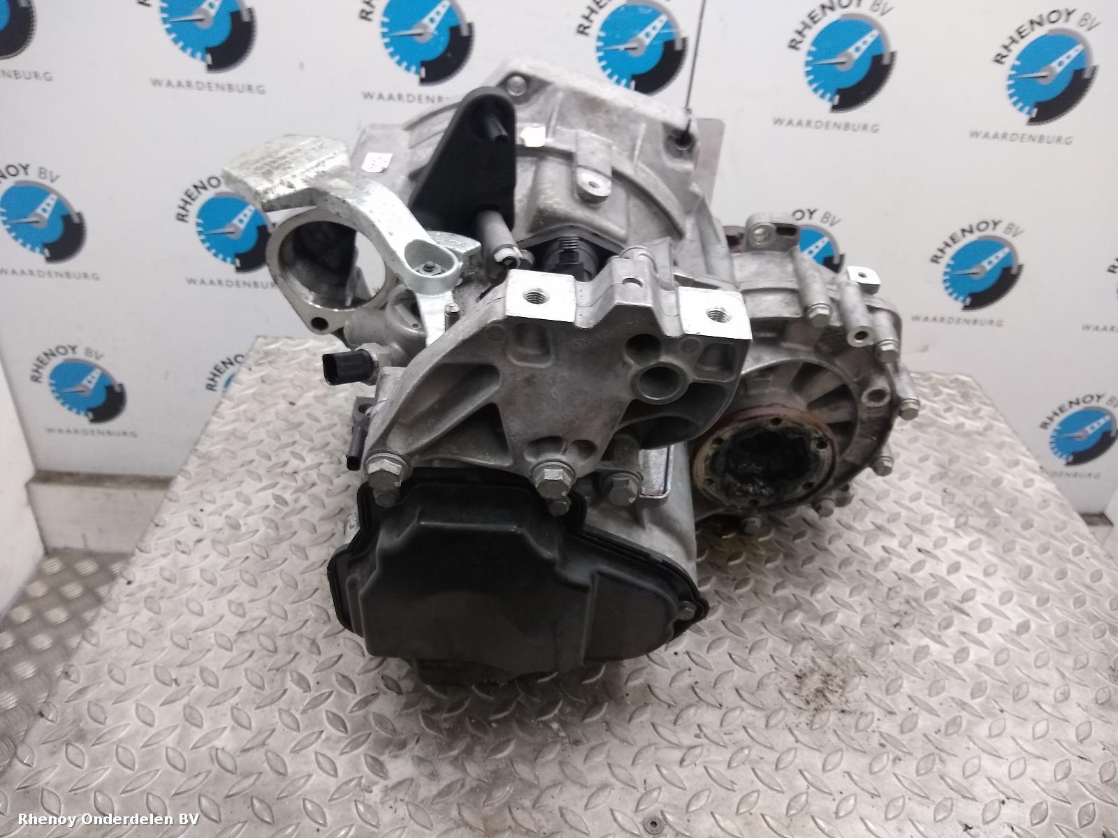 2011 VOLKSWAGEN JETTA TRANSMISSIE / VERSNELLINGSBAK View Auto part TRANSMISSIE / VERSNELLINGSBAK VOLKSWAGEN JETTA 2011
