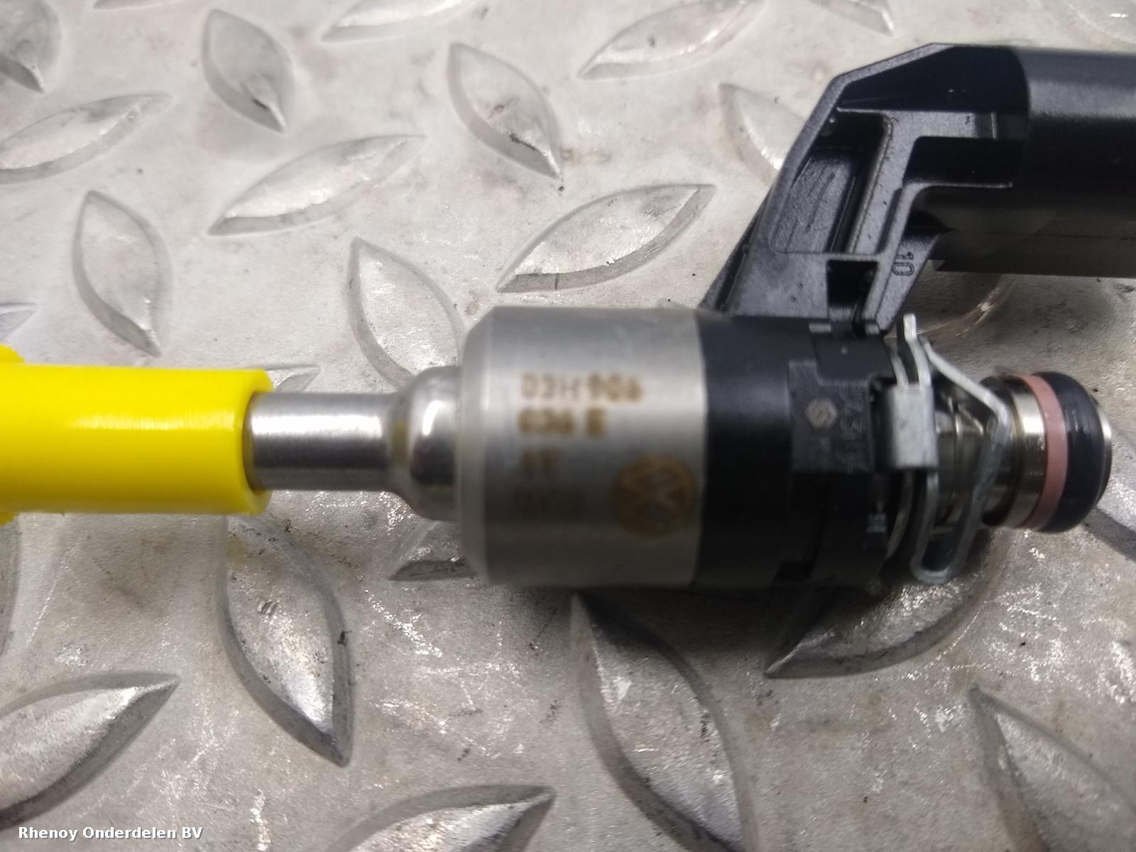 View Auto part BRANDSTOF INJECTOR / VERSTUIVER VOLKSWAGEN PHAETON 2015