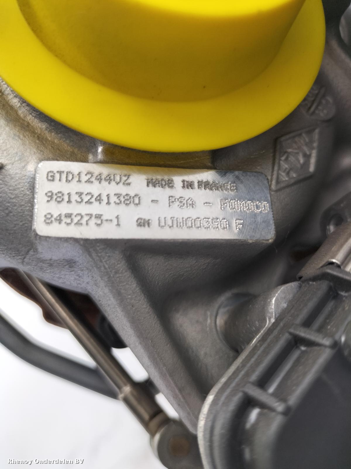 2019 FORD FOCUS TURBO View Auto part TURBO FORD FOCUS 2019