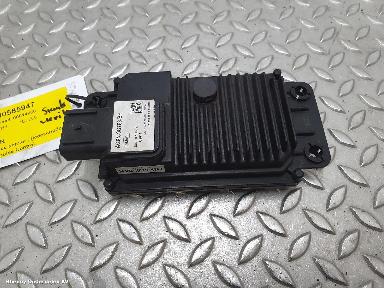 Bekijk Auto-onderdeel SENSOR RADAR VOLVO V60 2011