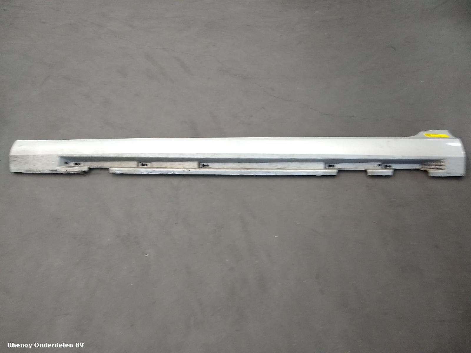 Bekijk Auto-onderdeel SPOILER / SKIRT ZIJKANT VOLVO V60 2011